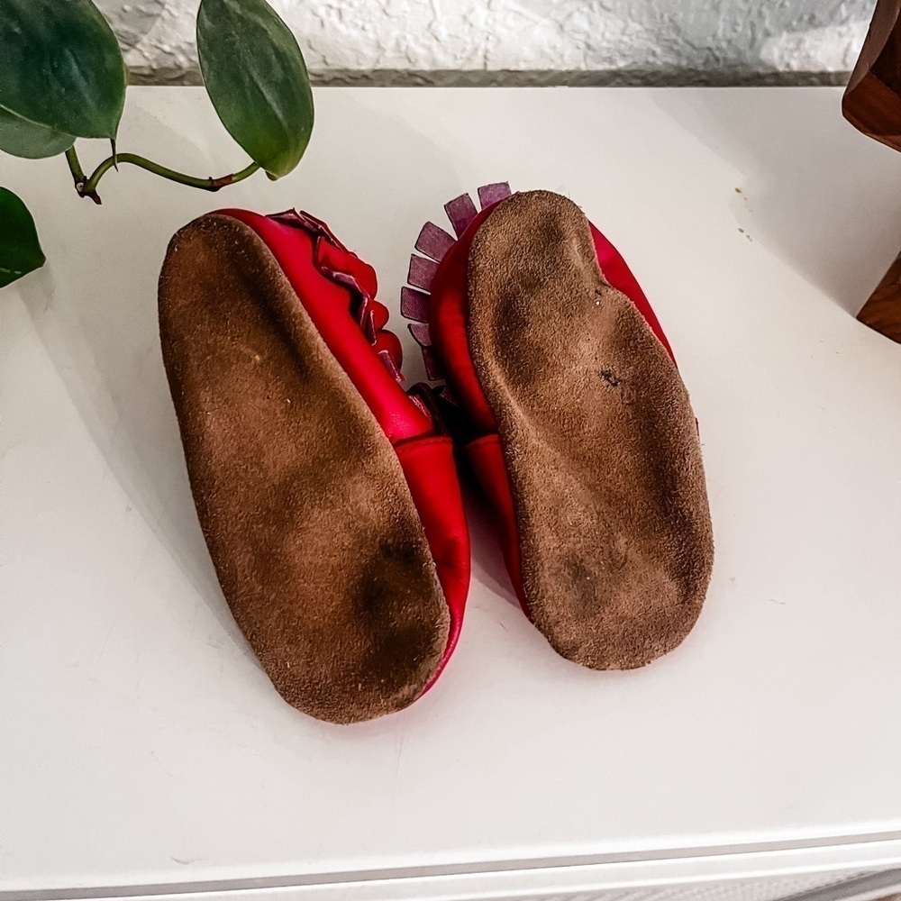 Red Leather Moccasins 12-18m Girl Shoes - Picture 3 of 3